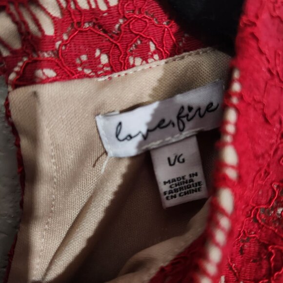 Lover Fire Blouse Lace Sleeveless Keyhole Beige Lining Large Red - Picture 2 of 12